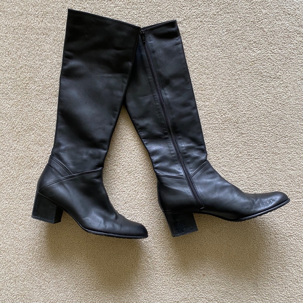 Stuart Weitzman Black Leather Knee High Boots
